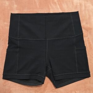 Women's Black Bike Shorts With Pockets